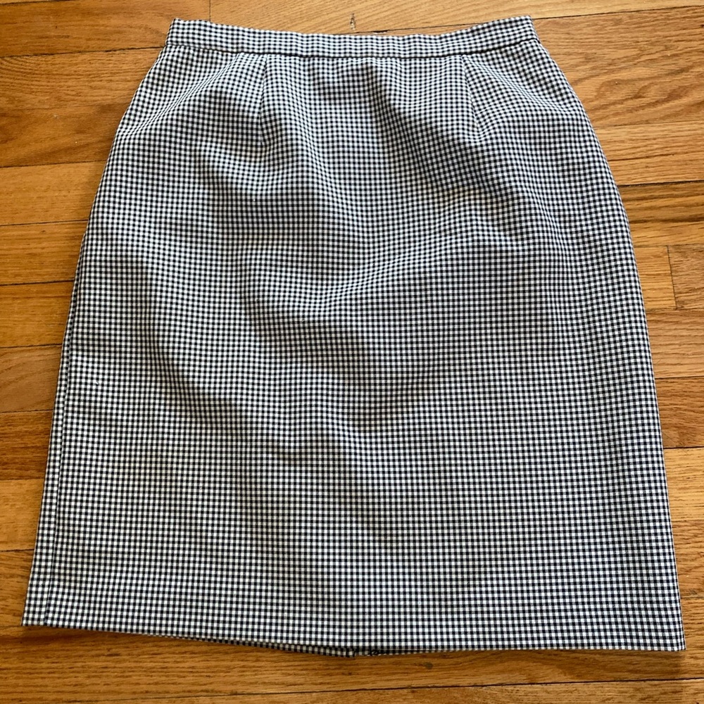 Classic Black and White Checkered Skirt